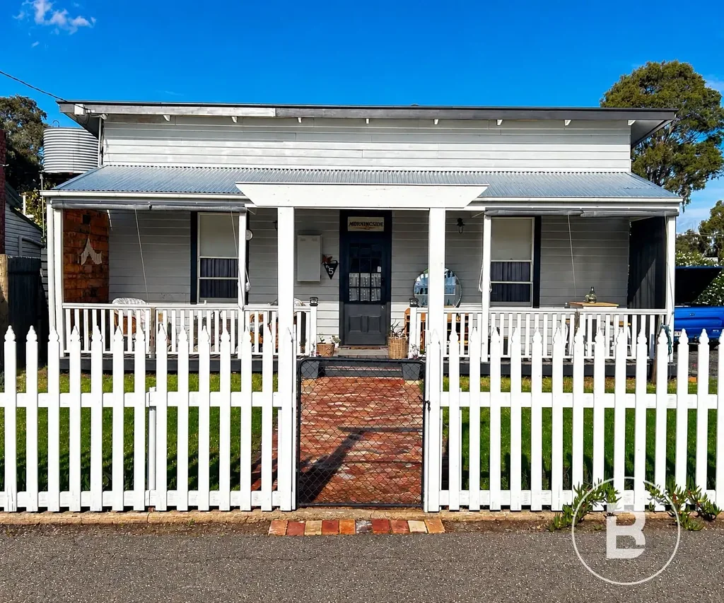 Rupanyup 4 Bedroom Stunning Full Renovation Opposite the Iconic Silo Art