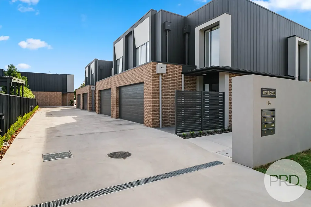 Wagga Wagga 3غرفة نوم Luxury Townhouse Living in the Heart of Wagga Wagga
