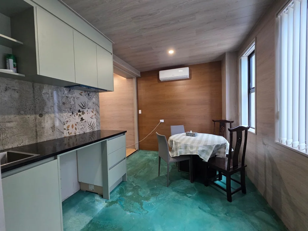 Modern 1-Bedroom in Prime Epsom Location Ã¢ÂÂ Utilities Included