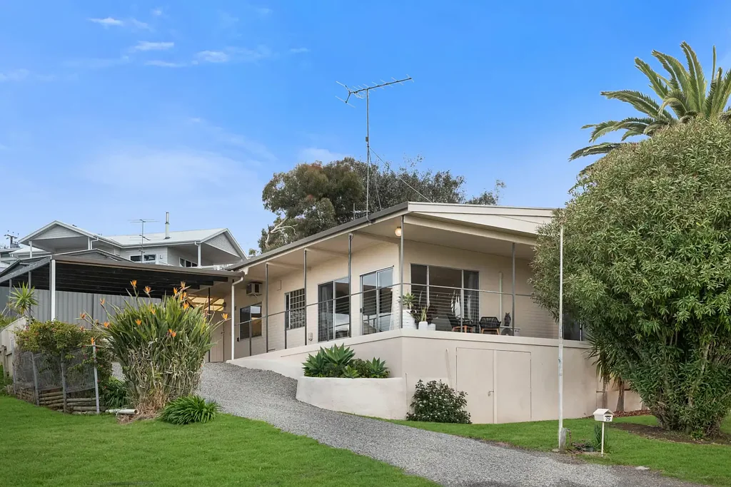 29 Nevin Ave, Encounter Bay, SA 5211