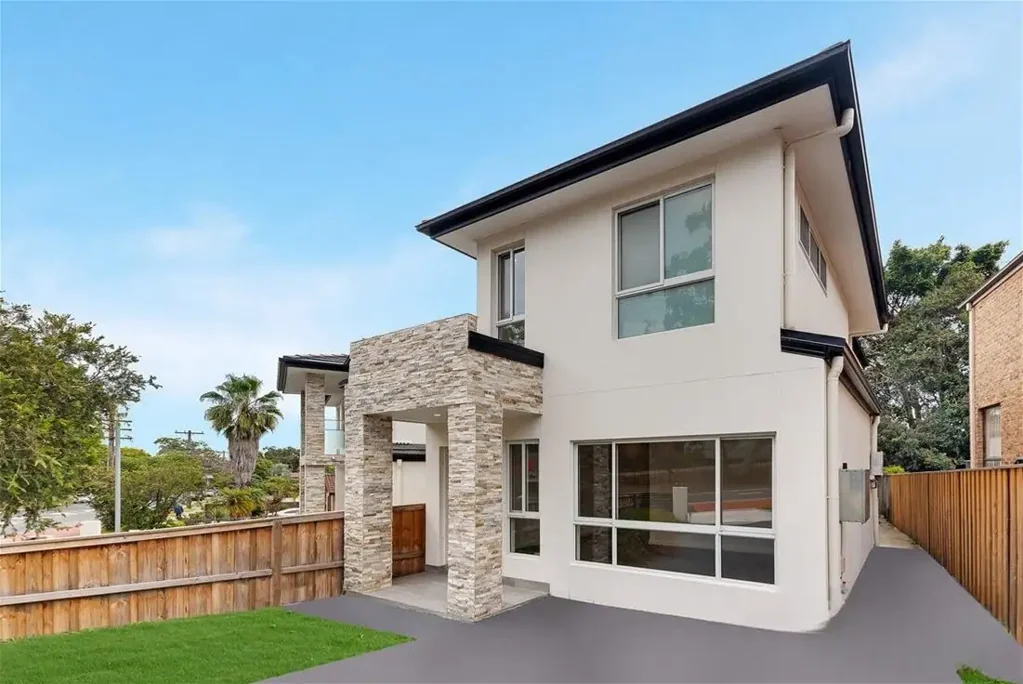 Minutes' Stroll to Macquarie University & Woolworths, Peaceful & Magnificent Modern Family House