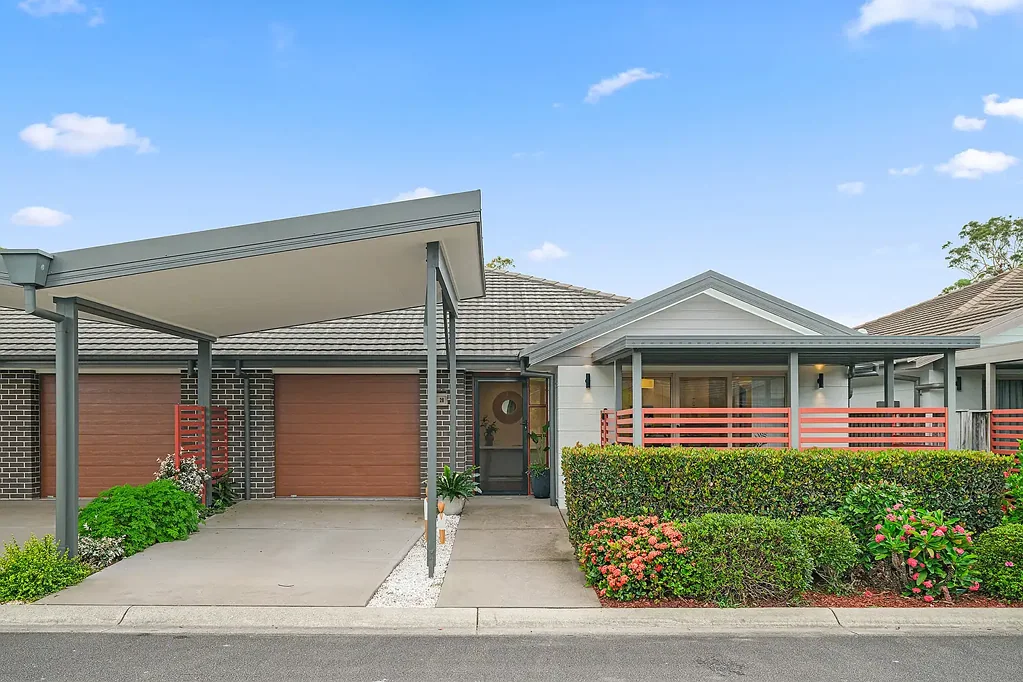 28/57 Burton Road, Eleebana, NSW 2282