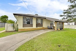 27 Sue Crescent, Tamworth