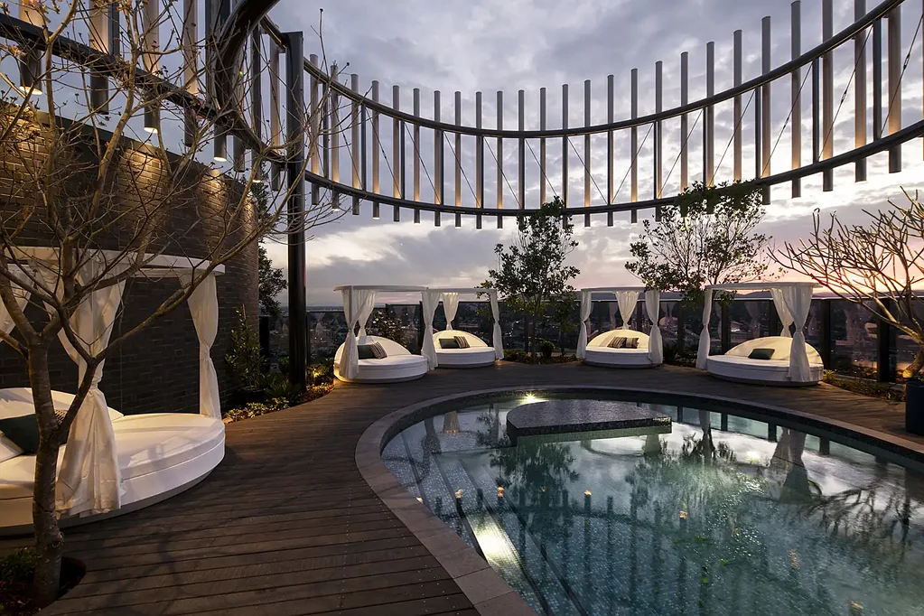 The Standard by Aria! Fully Furnished - 3 Months Free internet!