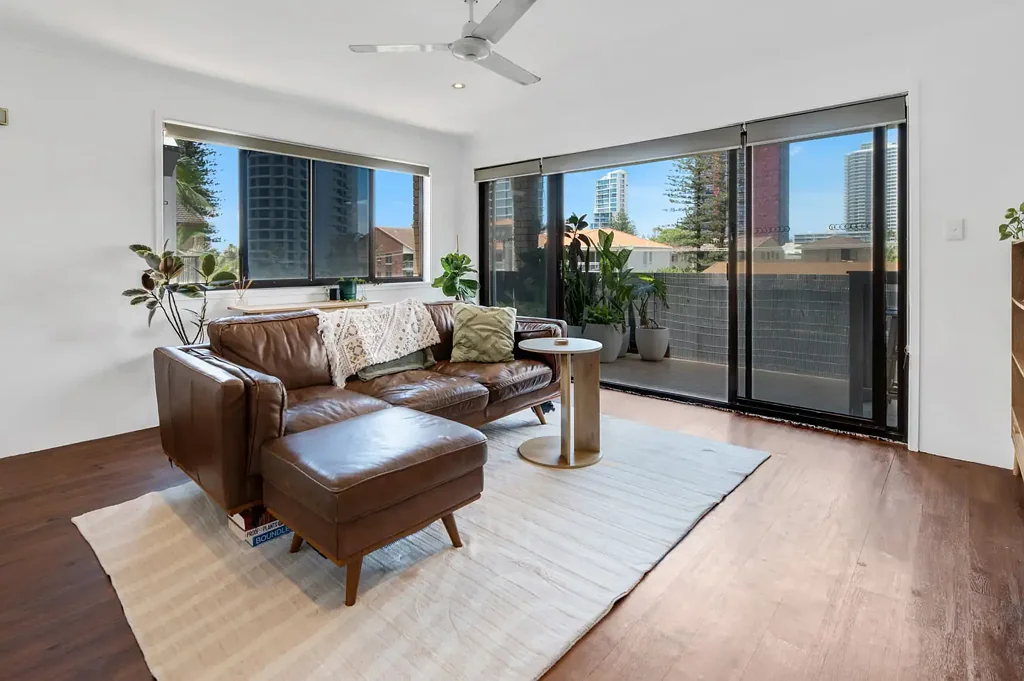6/17 Britannia Avenue, Broadbeach, QLD 4218