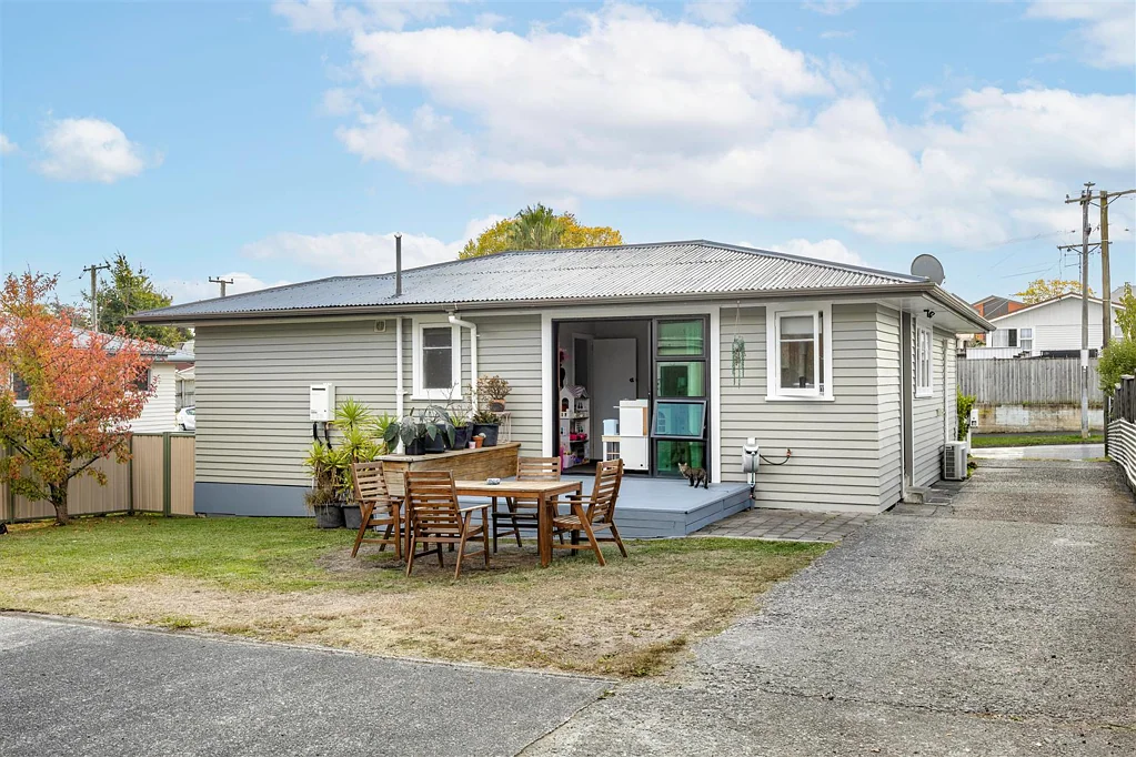 82 Urlich Avenue, Melville, Hamilton City, Waikato