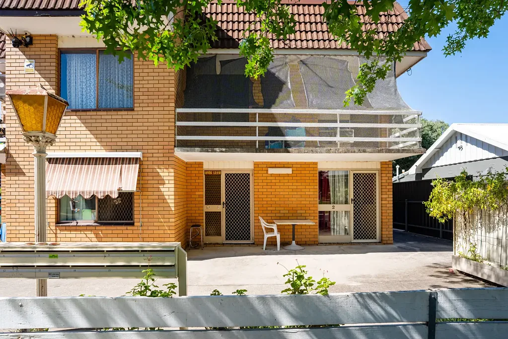 OVER 55's ONLY - CONVENIENCE & COMMUNITY