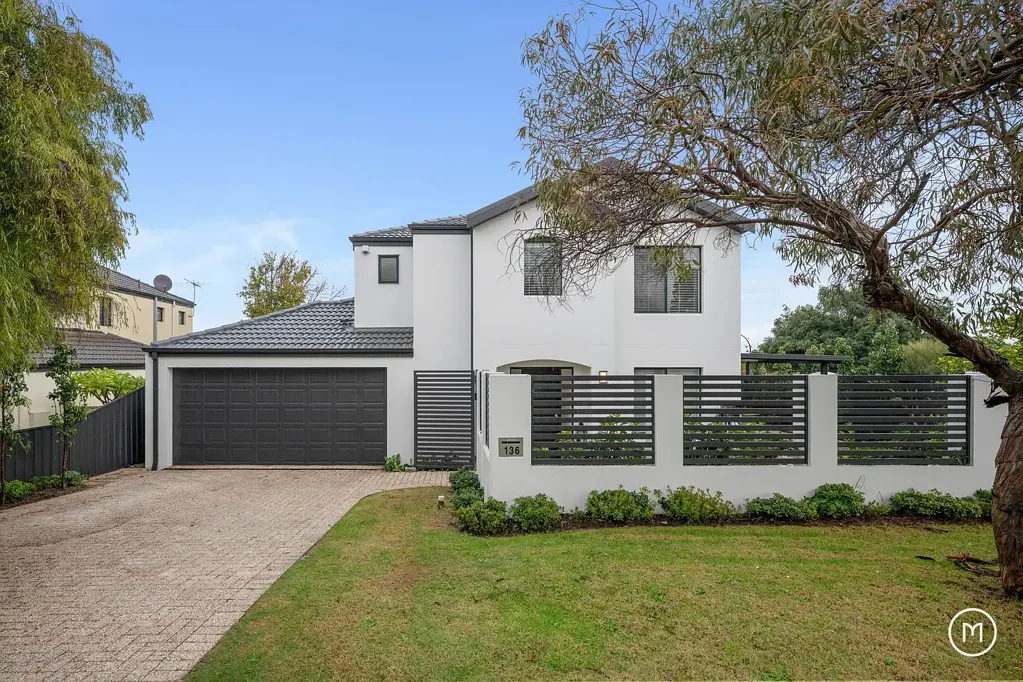 Alfred Cove 4Zimmer A Bold Statement of Stylish Simplicity!