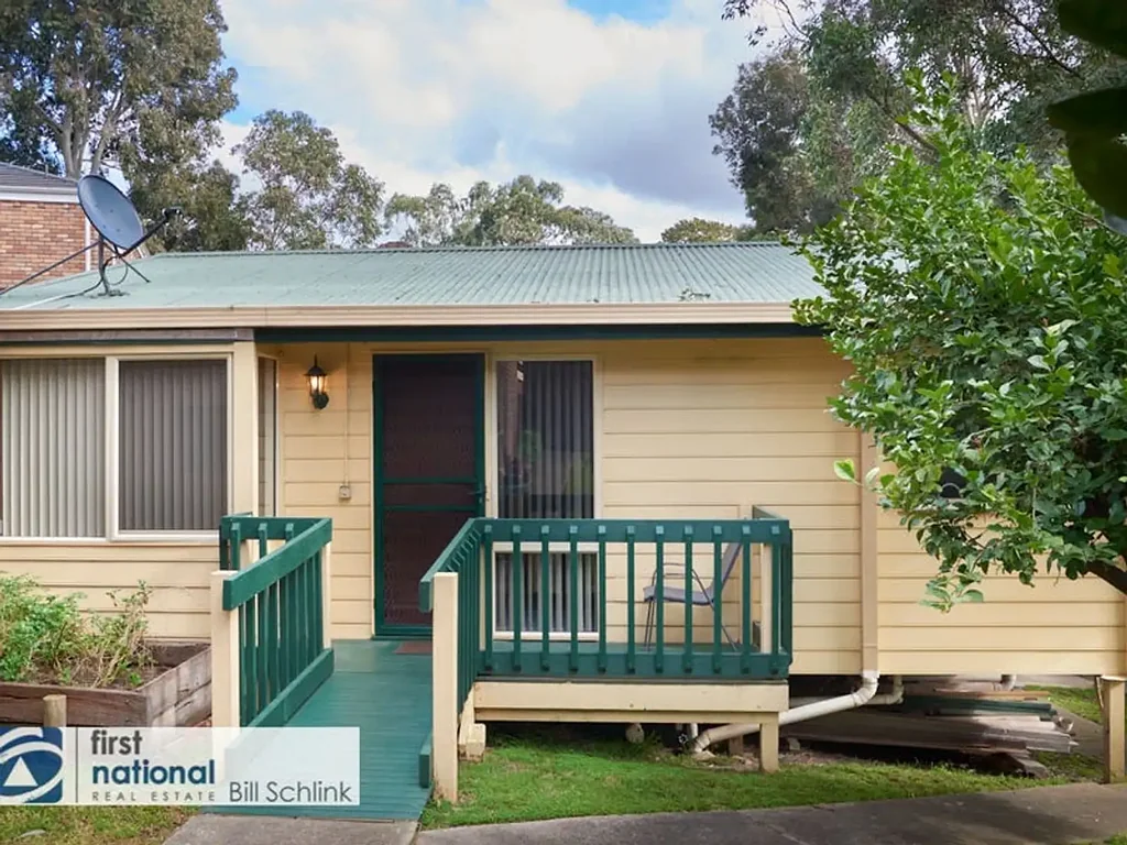 CHARMING COTTAGE STYLE BUNGALOW