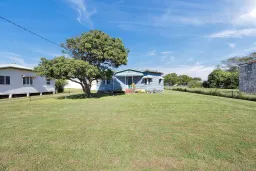 19 Milne Ln, West Mackay