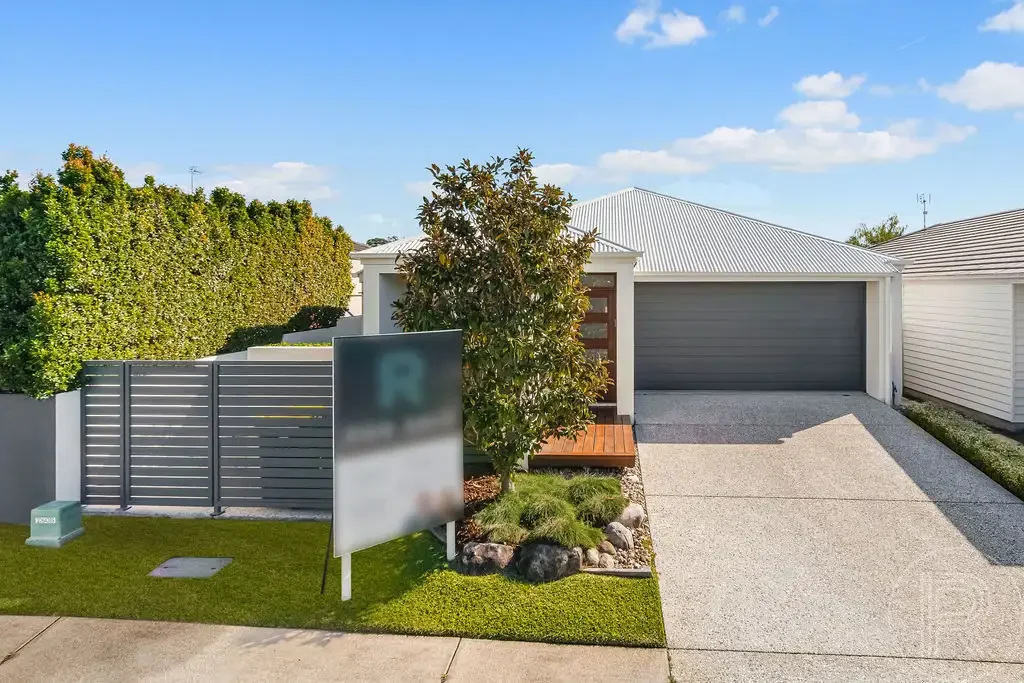 6 Osmanthus Close, Mountain Creek, QLD 4557