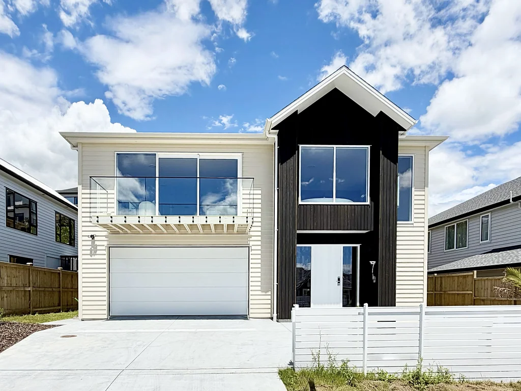 Millwater 5房  Architecturally Designed with Granny Potential