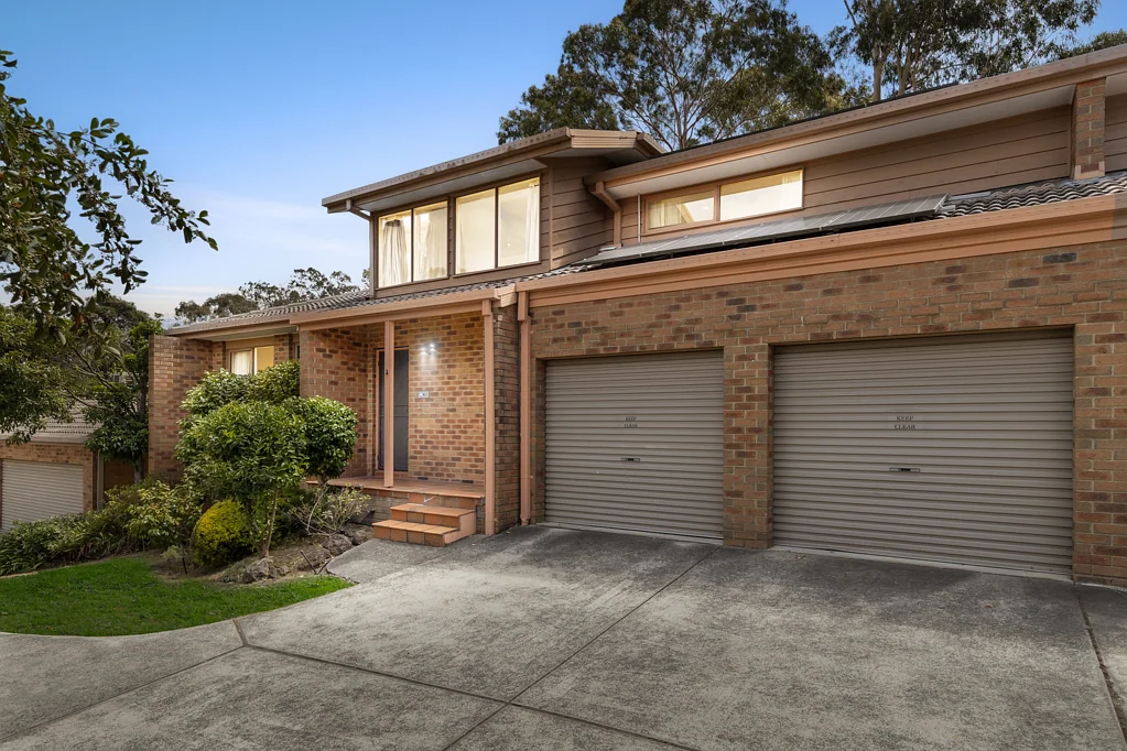 Glen Waverley 3 Slaapkamer Modern Smart Home with Views