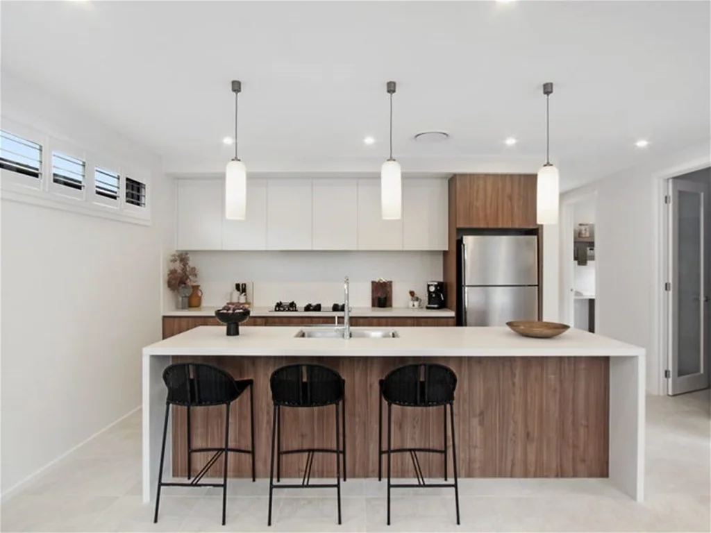 Victoria Point 4Habitaciones Full Turn Key House and Land Package in Victoria Point