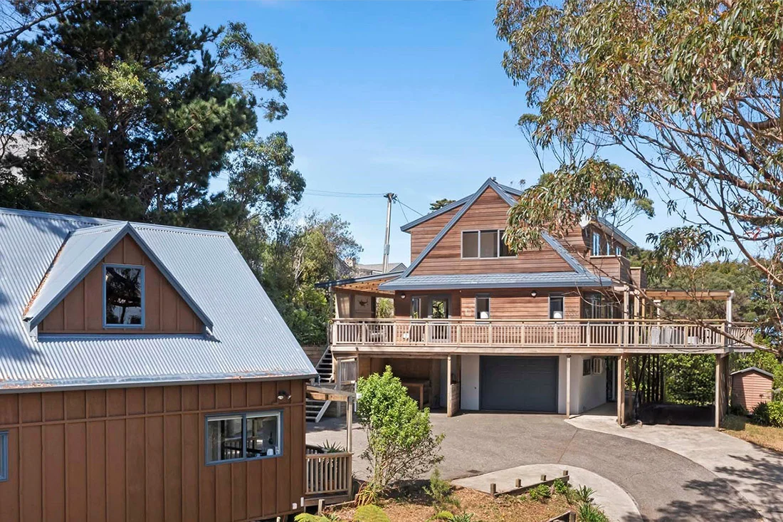 Arkles Bay 4 Slaapkamer Waterfront Outlook, Space & Privacy on 5,222m²