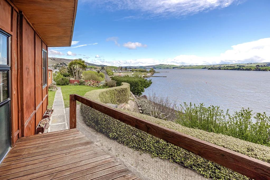 Waihola 2બેડરૂમ Absolute Lakefront Living