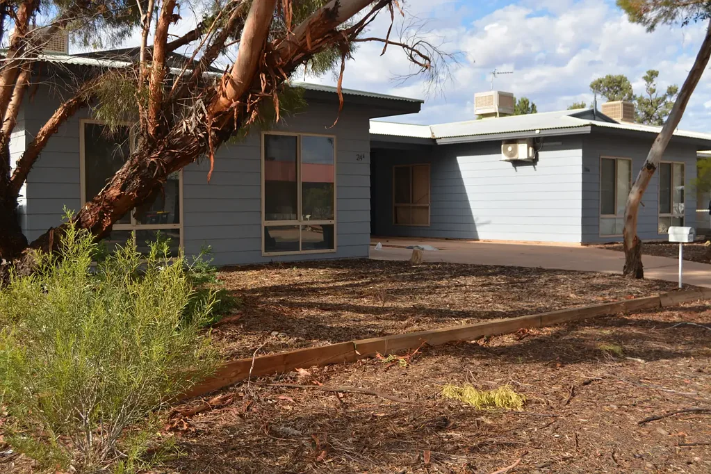 Roxby Downs 3ਬੈੱਡਰੂਮ Outstanding Investment or Dual Living Opportunity – Two Spacious 3-Bedroom Units