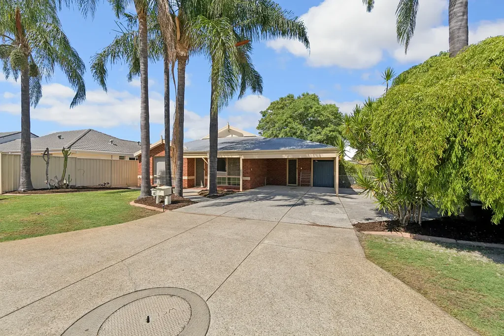16 Sandalwood Close, Beechboro, WA 6063