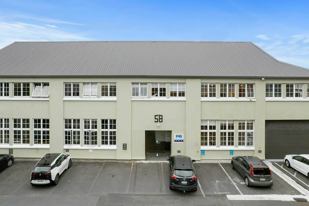 Grey Lynn SUNNY SURREY CRESCENT OFFICE