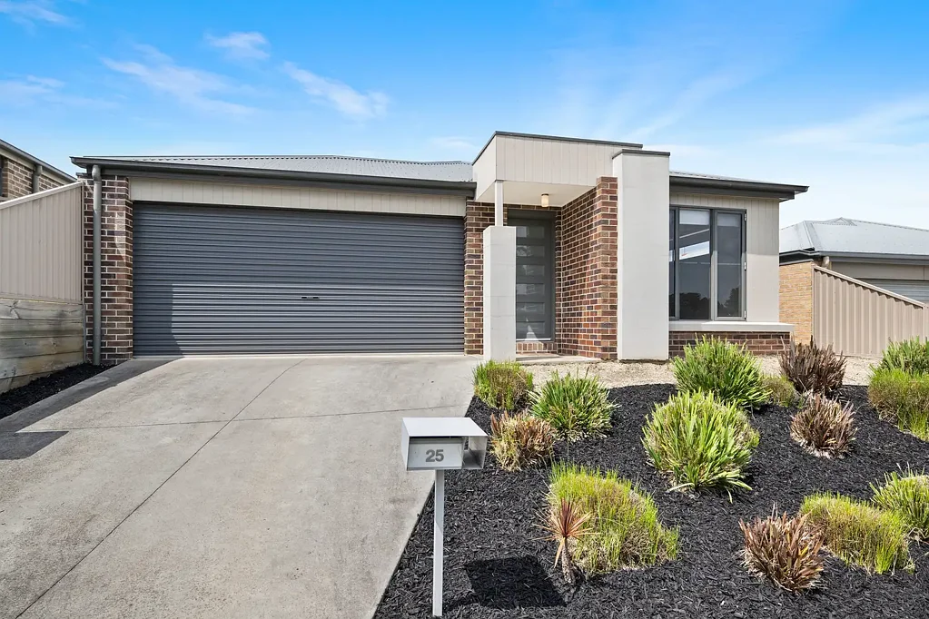LOW MAINTENANCE FAMILY HOME