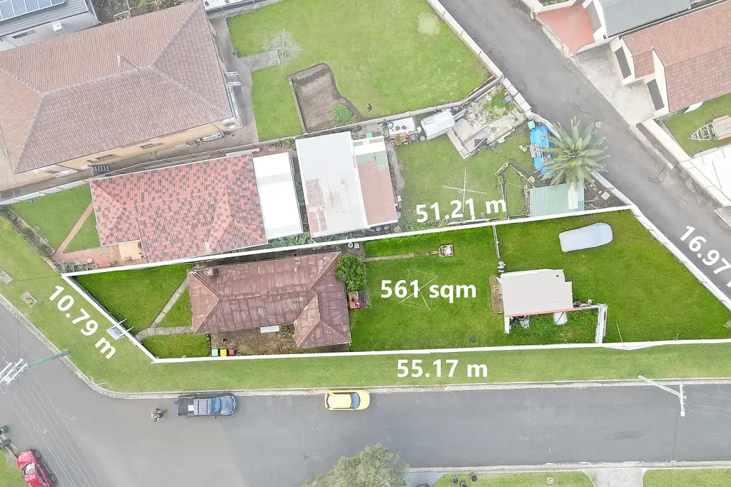 Port Kembla 2침실 Beachside Living with Room to Create