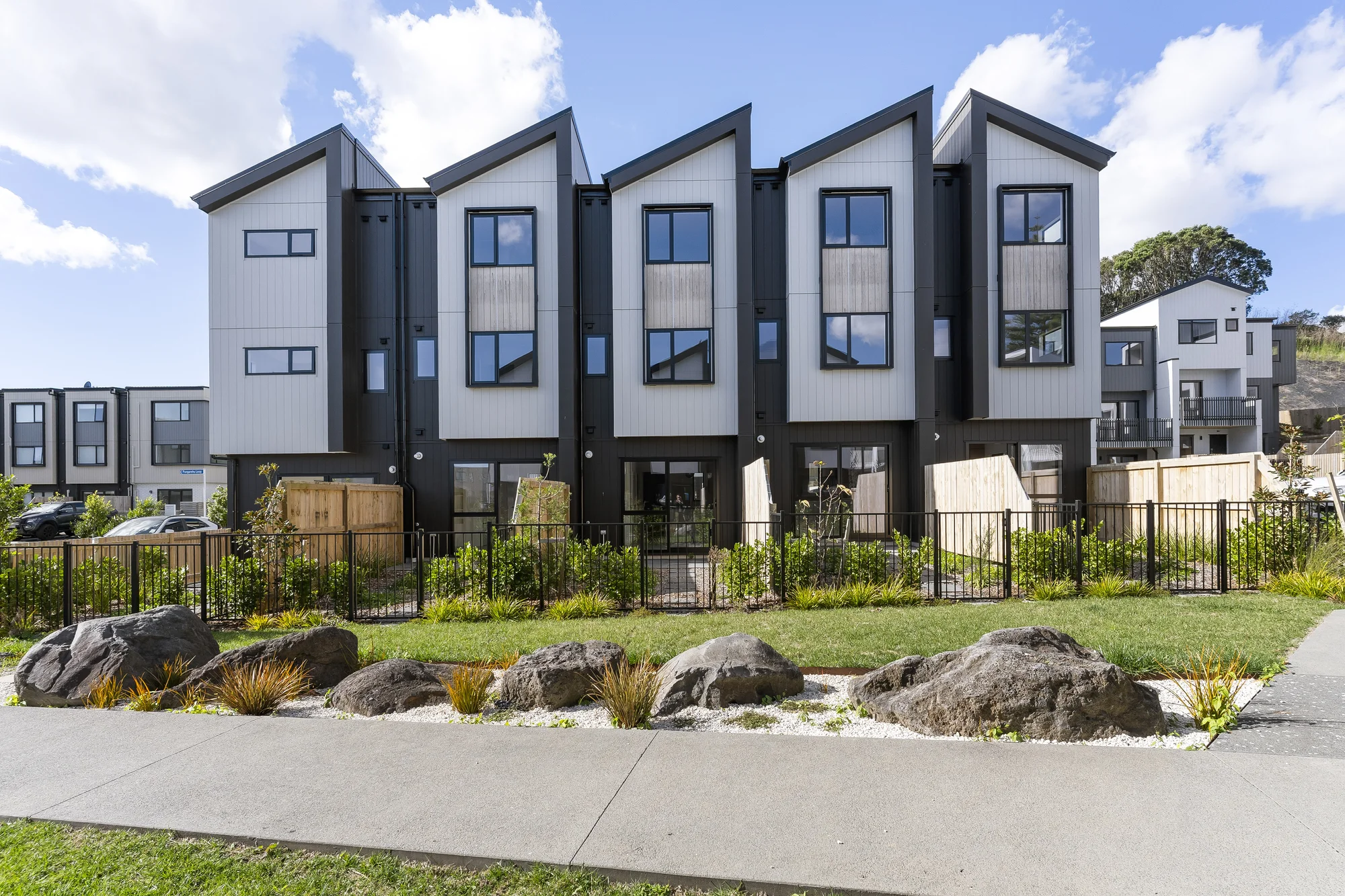 Mount Wellington 4Phòng ngủ Unmatched 4-Bed Buying From $699K