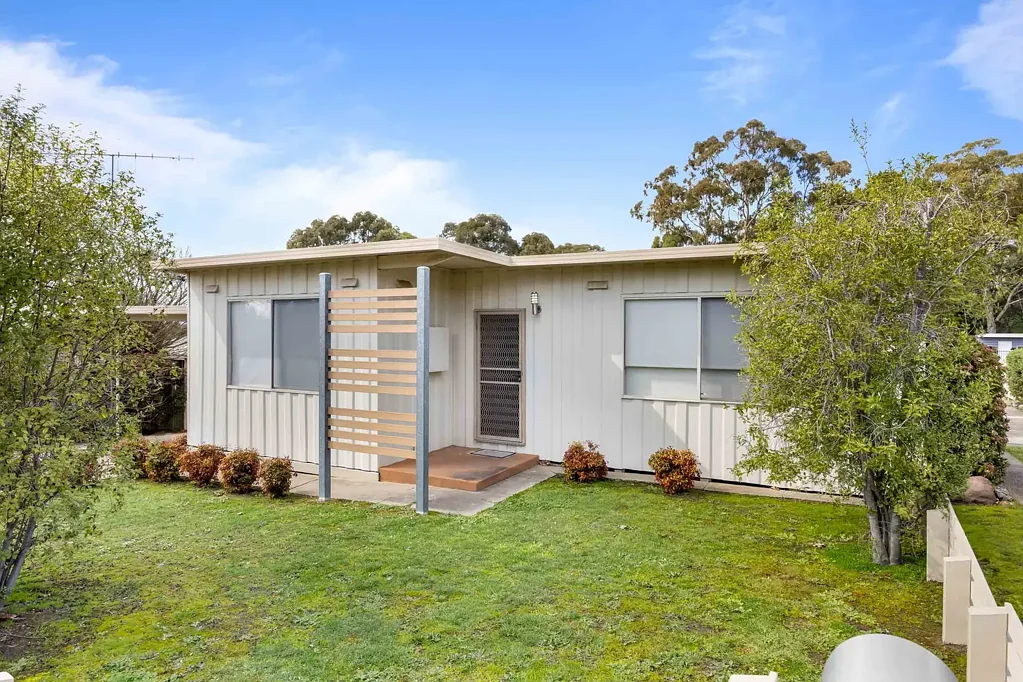 1/17 Barkly Street West, Ararat, VIC 3377
