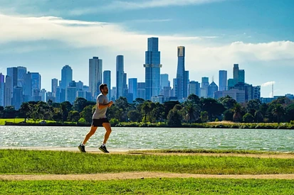 墨尔本楼市“危险地带”曝光！这个区房价暴跌近20% ，投资者纷纷离场！