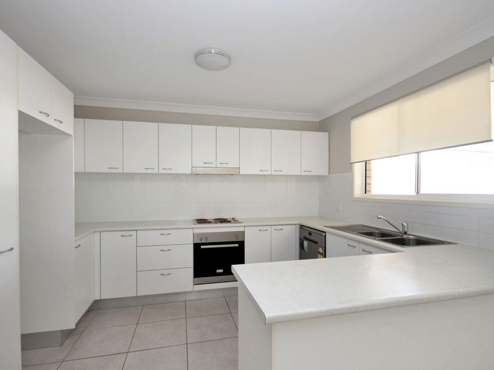 9 SOUTHLAND ST, LEICHHARDT QLD 4305, 0 chambres, 0 salles de bain, House