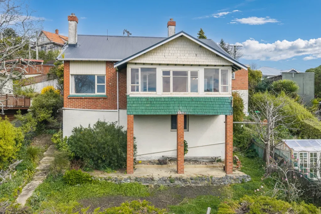 Caversham 3ਬੈੱਡਰੂਮ Plans in Place, Potential Unlimited!