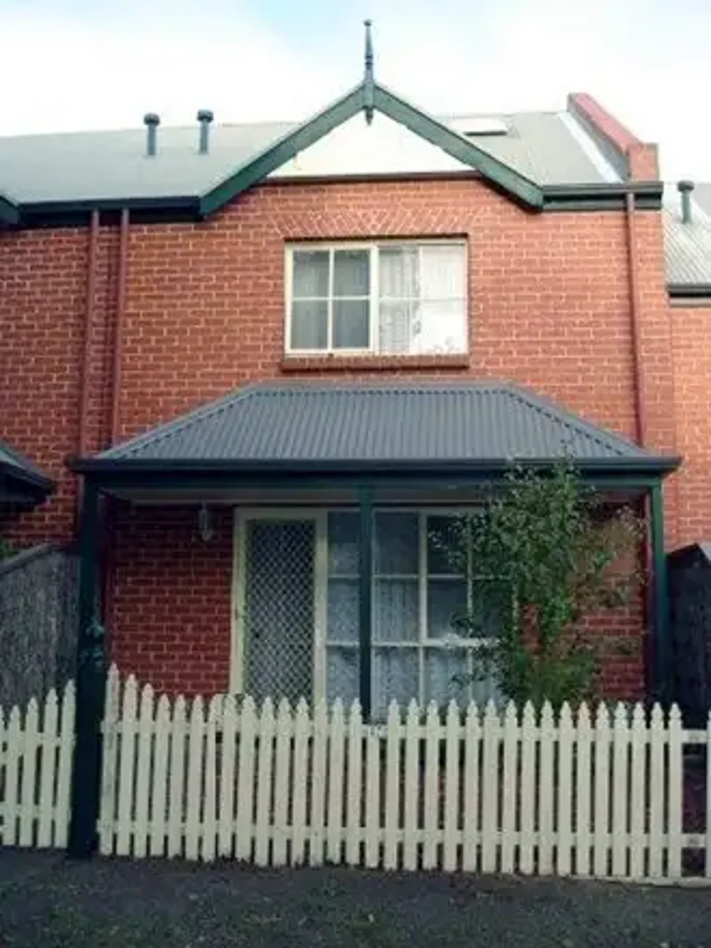 Beautiful Townhouse for Rent in Wynn Vale with 2 Large Bedrooms and Carport onlooking Hyde Park Gardens
