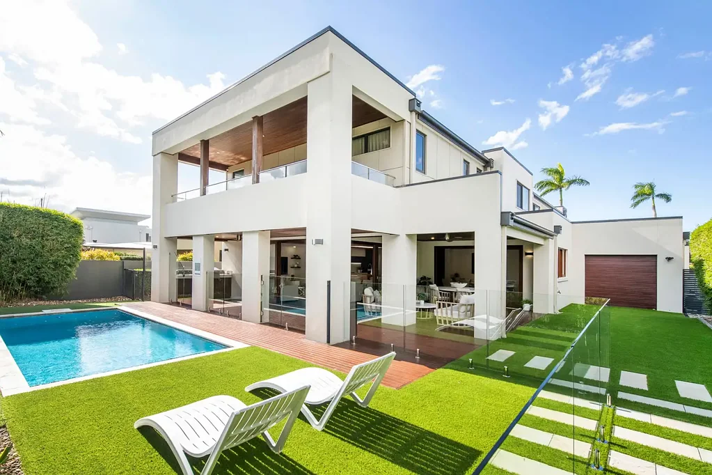 2303 Vardon Lane, Hope Island, QLD 4212