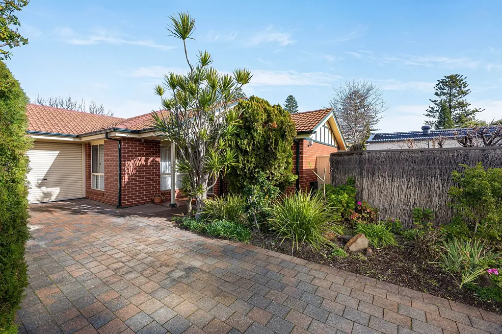 4/15 Hazel Terrace, Henley Beach South, SA 5022