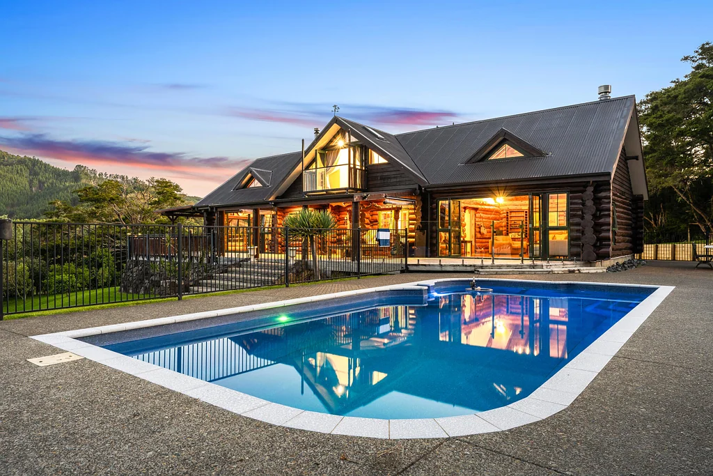 Warkworth 4房  Now $1,985,000 exceptional lifestyle value
