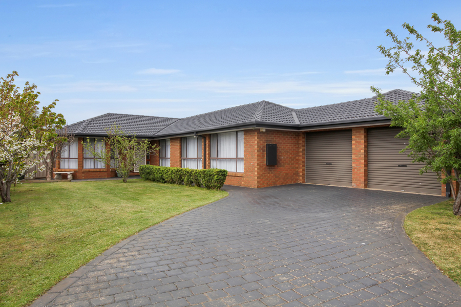 74 CANONBURY CIR, SEABROOK VIC 3028, 0 chambres, 0 salles de bain, House