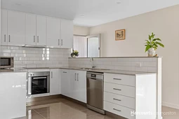 1/18 Waroona Street, Youngtown