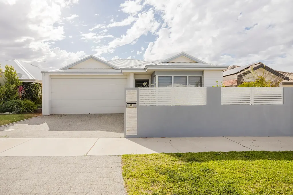 10 Schauss Road, Eglinton, WA 6034