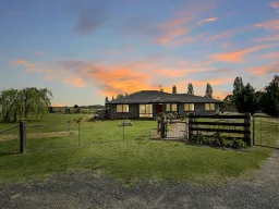 1 Sandon Close, Uralla