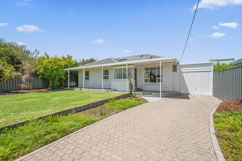 24 Vincent Street, Christies Beach, SA 5165