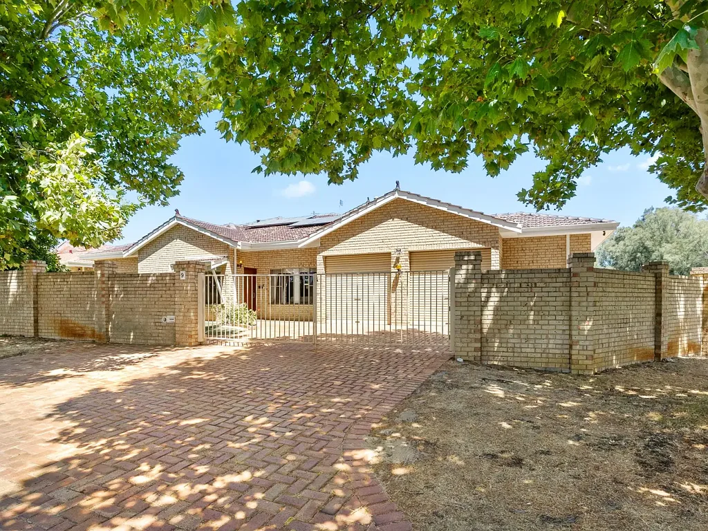 9 Edmiston Way, Winthrop, WA 6150