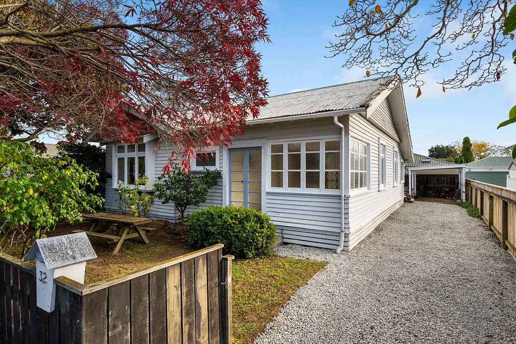 Springlands 3房  Three large bedrooms and two sunrooms