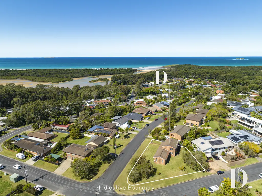 2 Dawn Drive, Moonee Beach, NSW 2450