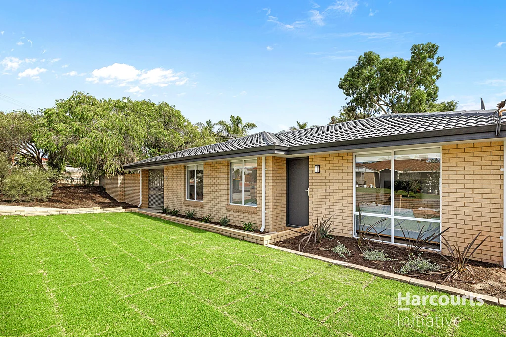 28 Oakleaf Circle, Mirrabooka, WA 6061