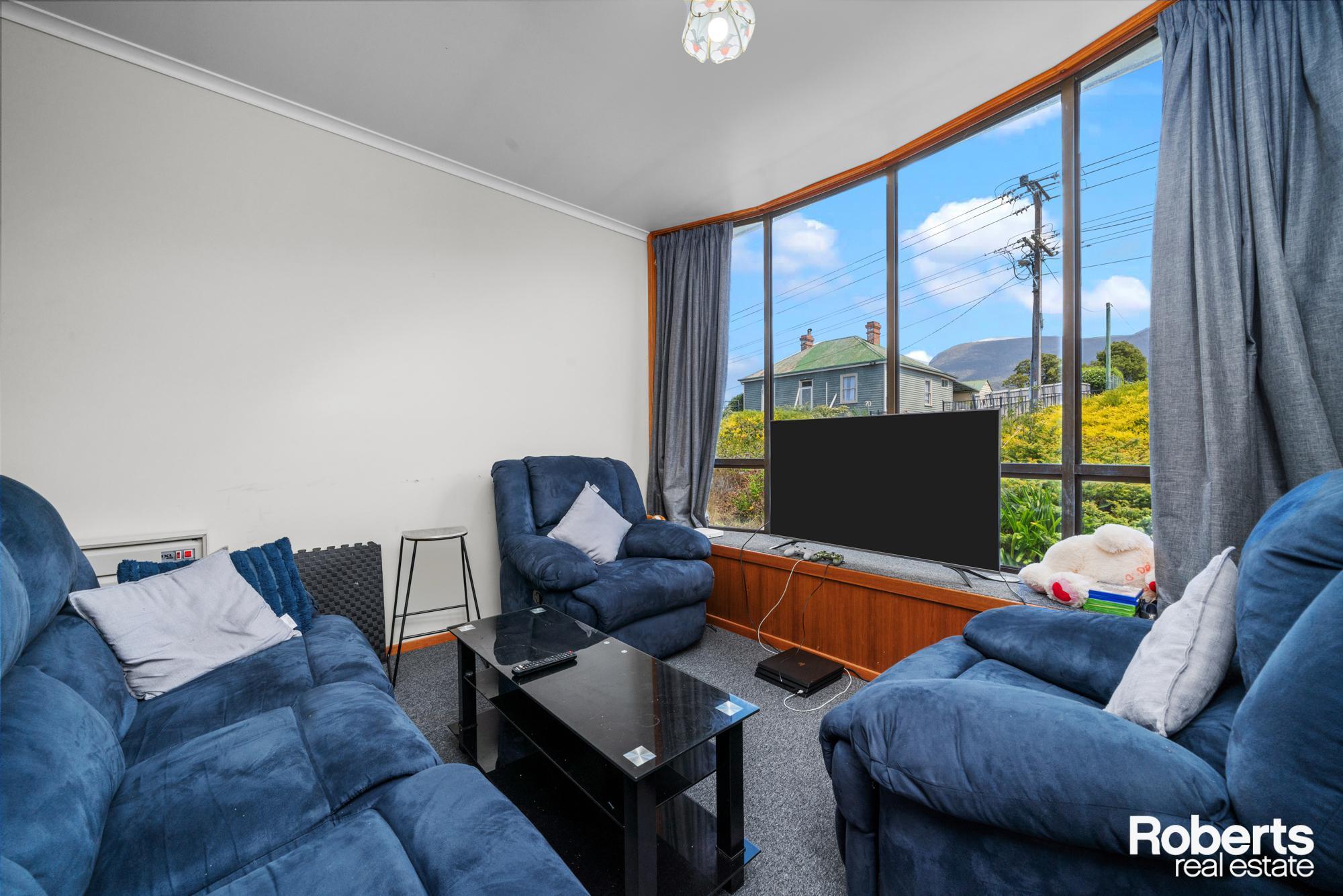 UNIT 1 63 BRENT ST, GLENORCHY TAS 7010, 0 Kuwarto, 0 Banyo, House