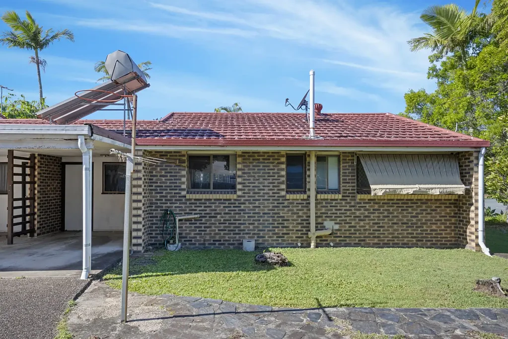 Capalaba 2ห้องนอน Spacious Two-Bedroom Duplex in Central Capalaba