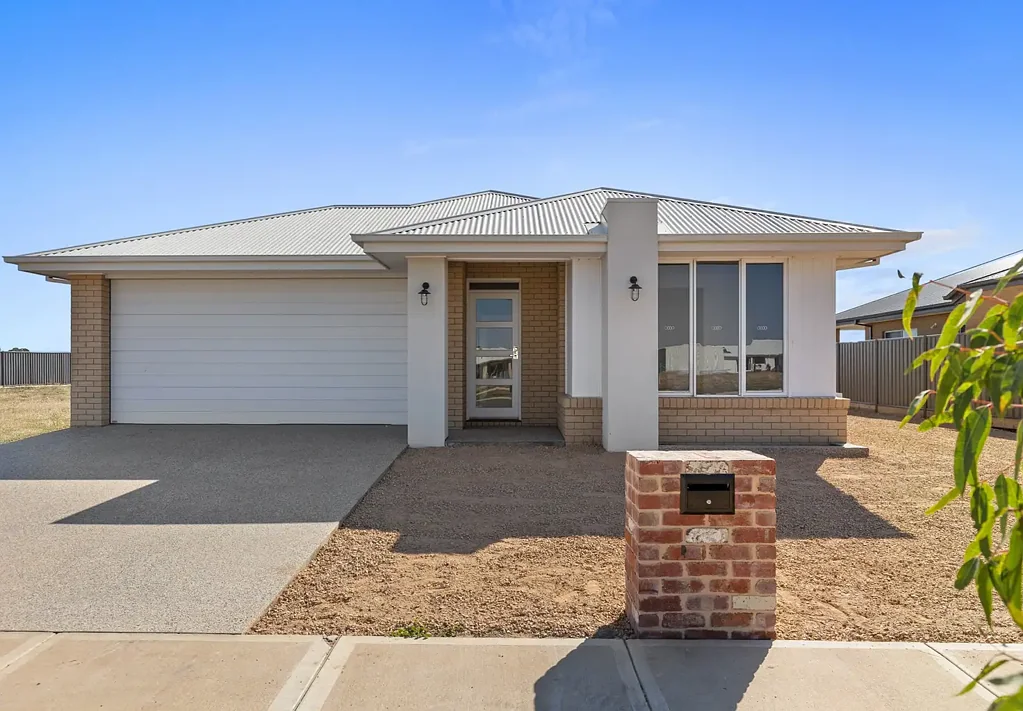 Yarrawonga 4ห้องนอน Brand new & in highly sought after location!