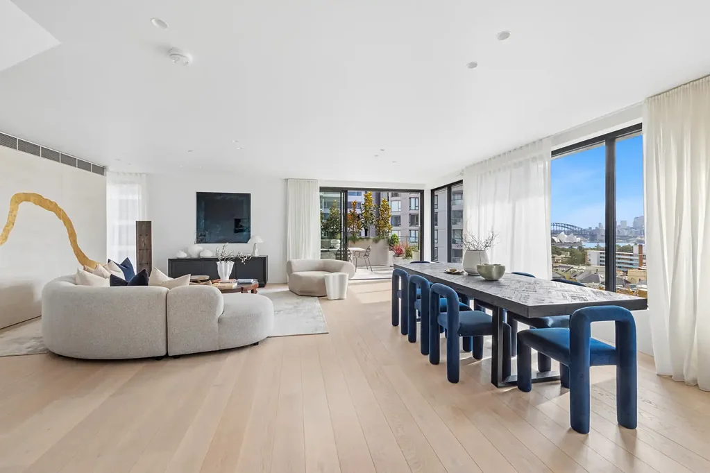 Potts Point 3房 悉尼港景观壮丽 顶层公寓奢华 顶级设计装修 北向采光充足 Miele厨电高端 中心地段便捷 Extraordinary Potts Point Penthouse With Breathtaking Harbour Views