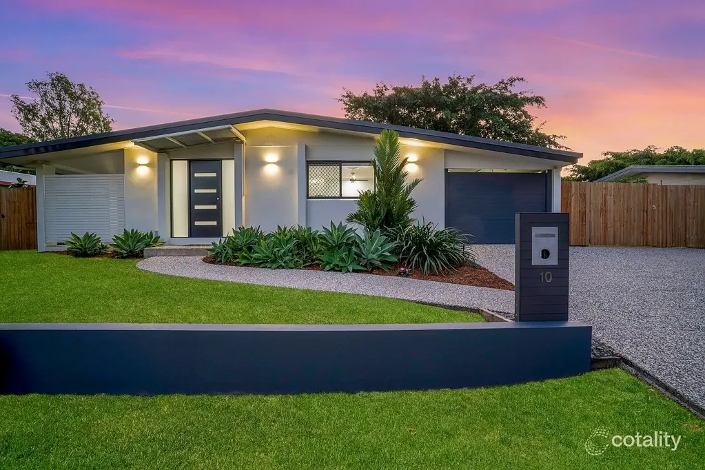 10 Lavender Street, Mooroobool, QLD 4870