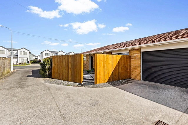 1/10 Airfield Road, Takanini, Papakura