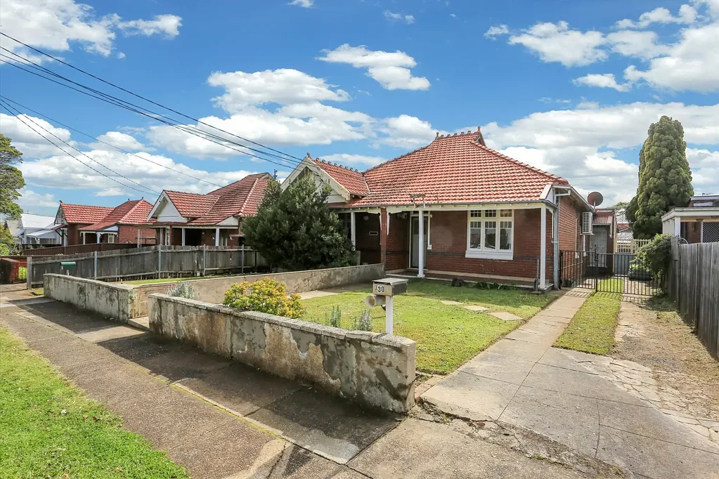 Five Dock 3ਬੈੱਡਰੂਮ Rare Opportunity in the Heart of Five Dock – 30 Queens
Road
